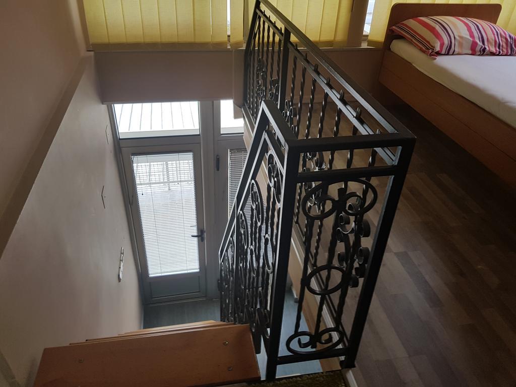 Apartman Galerija Apartment Uzice Luaran gambar