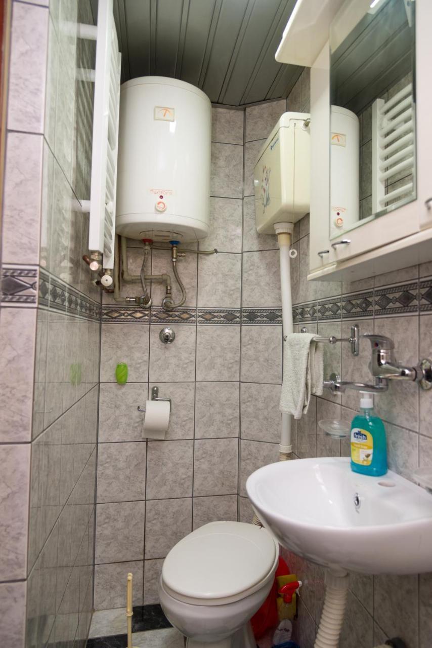 Apartman Galerija Apartment Uzice Luaran gambar